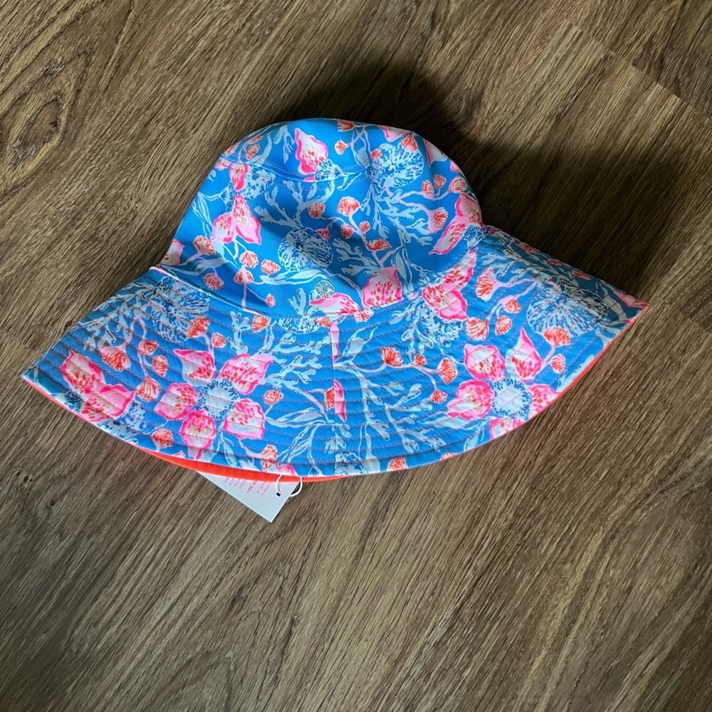 Lilly Pulitzer Bucket Hat NWT in Bahamian Rhapsody